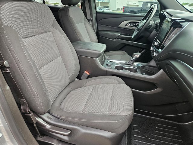 Used 2023 Chevrolet Traverse LT FWD image 21