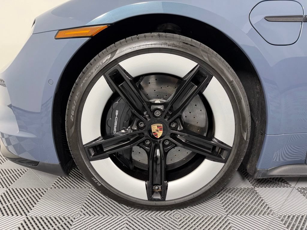 Certified 2026 Porsche Taycan GTS AWD/4WD image 16