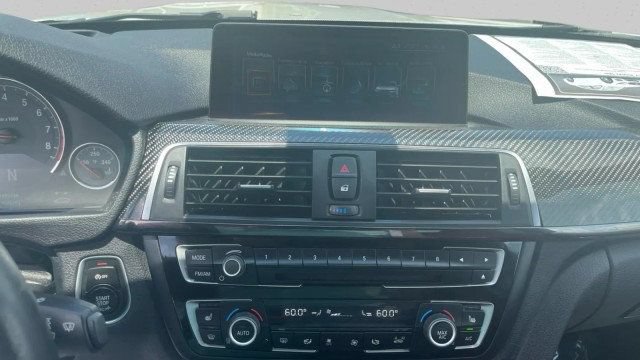 Used 2017 BMW M4 Coupe RWD image 19