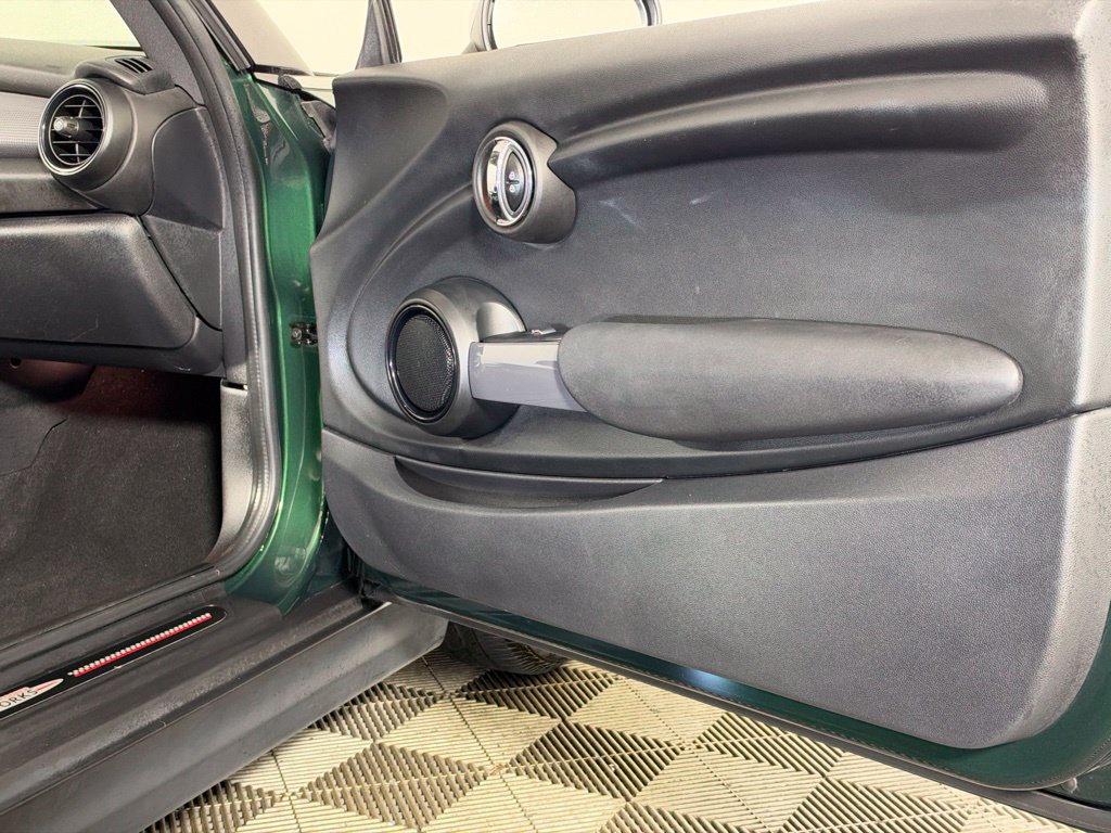 Used 2014 MINI Cooper 2-Door Hardtop FWD image 33