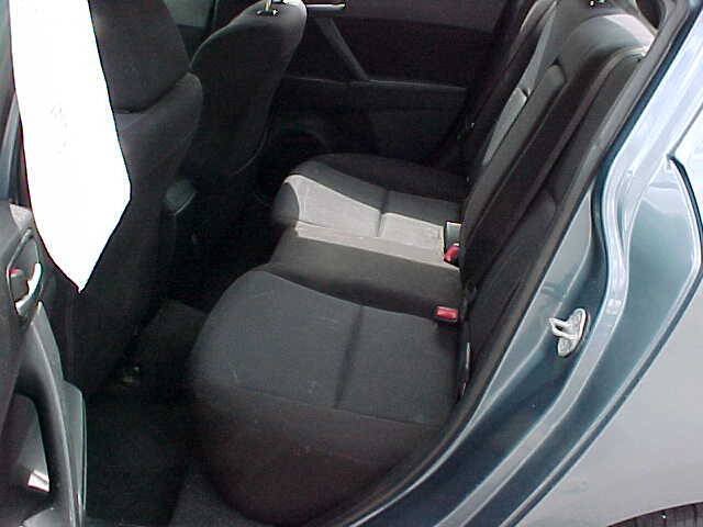 Used 2011 MAZDA MAZDA3 i Touring FWD image 10