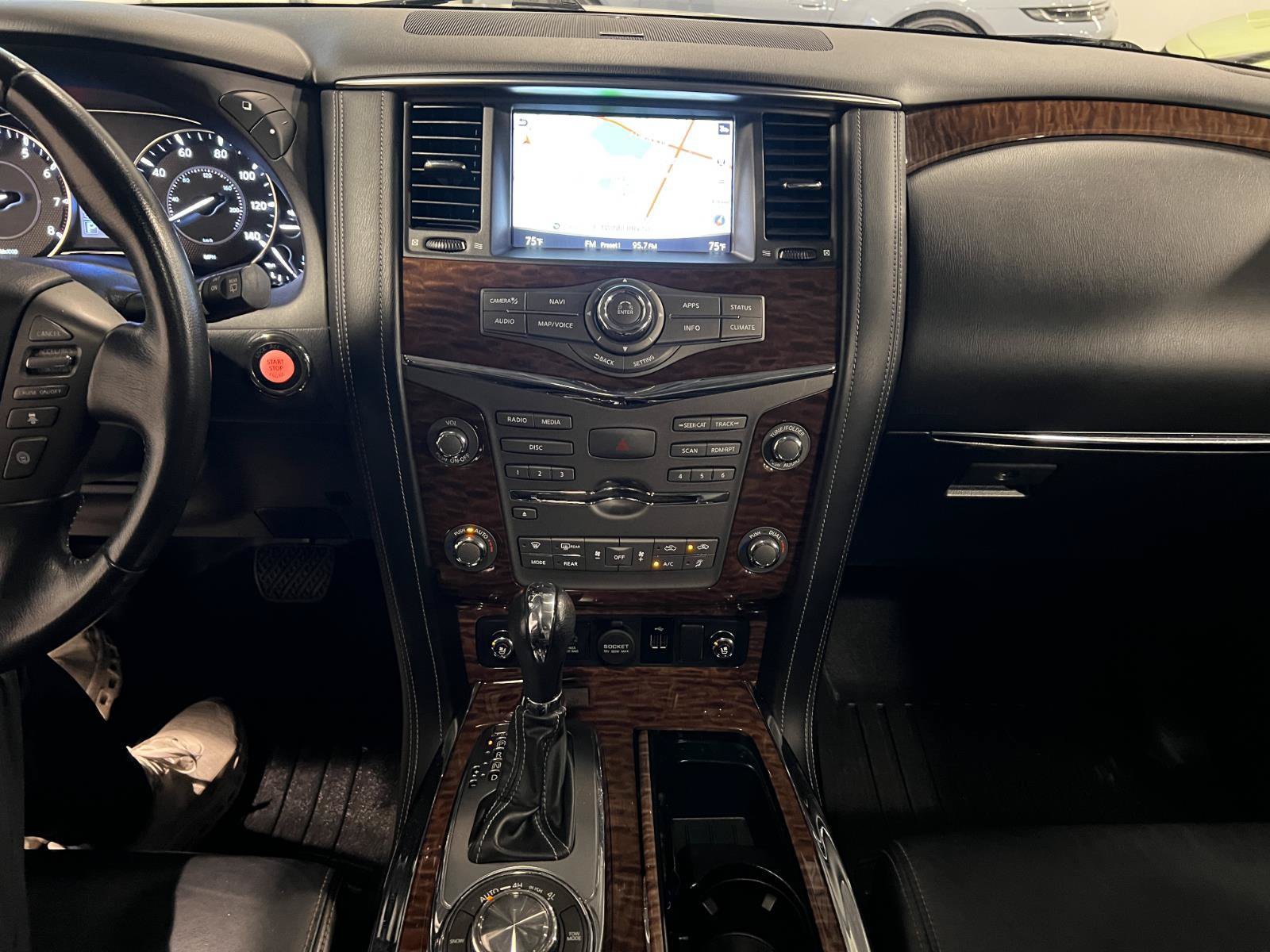 Used 2020 Nissan Armada Platinum w/ Interior Lighting Package AWD/4WD image 16