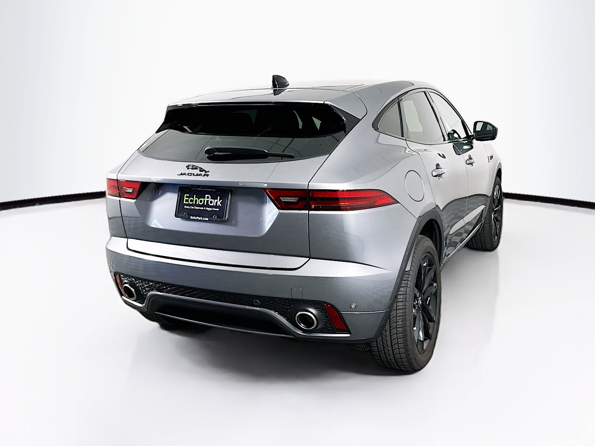 Used 2024 Jaguar E-PACE R-Dynamic SE image 9