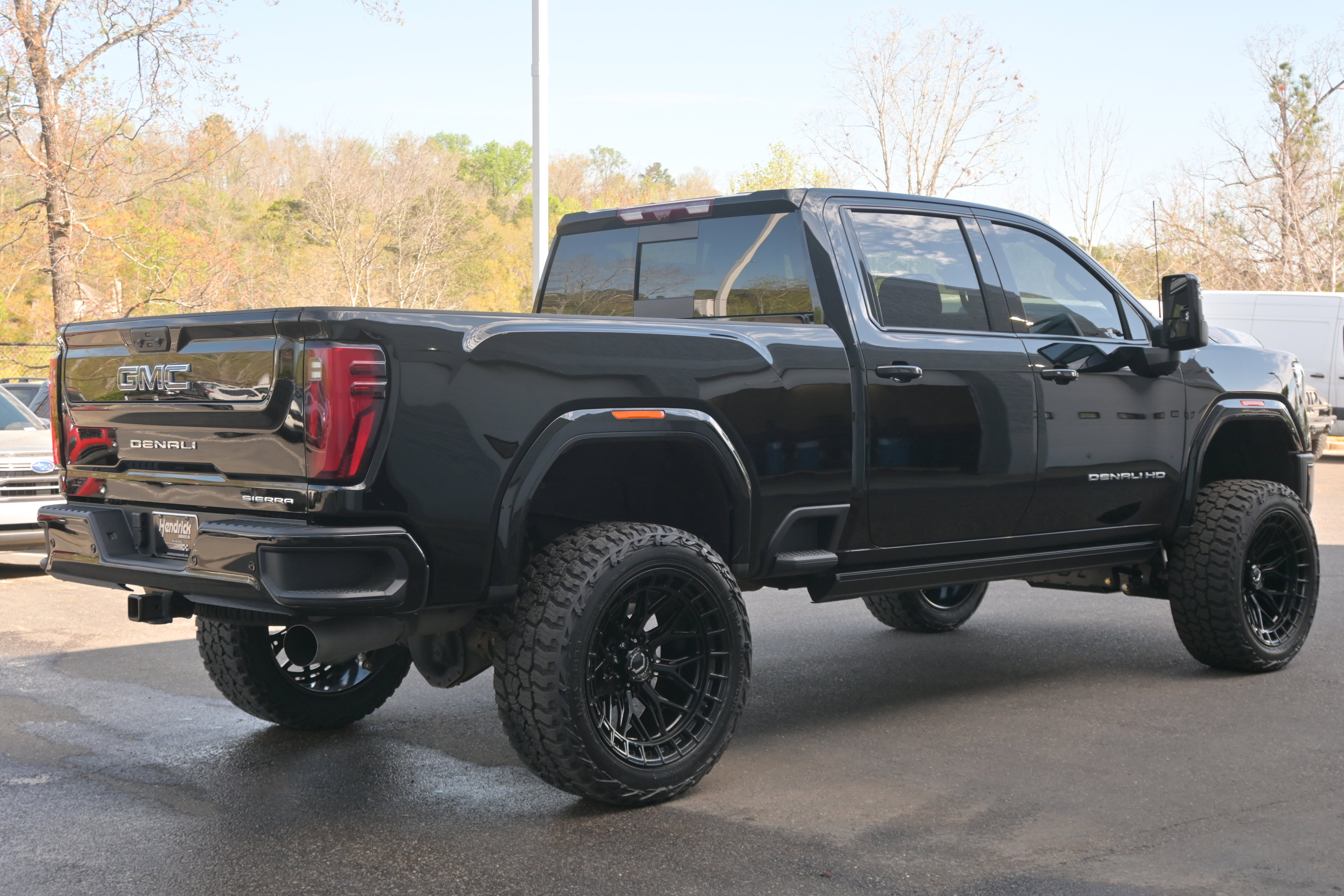 Used 2025 GMC Sierra 2500 Denali Ultimate AWD/4WD image 9