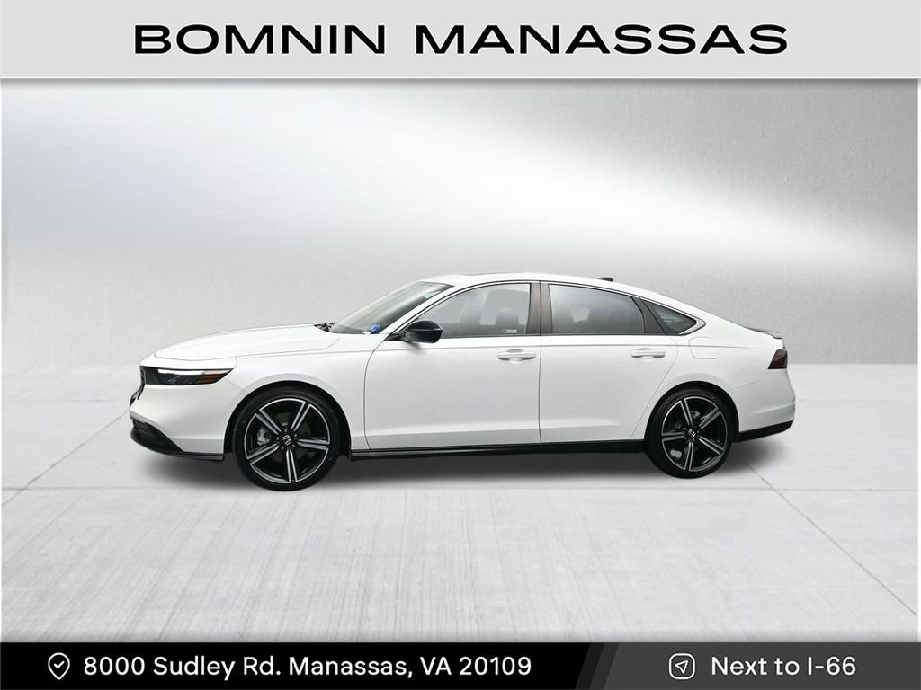 Used 2023 Honda Accord Sport image 2