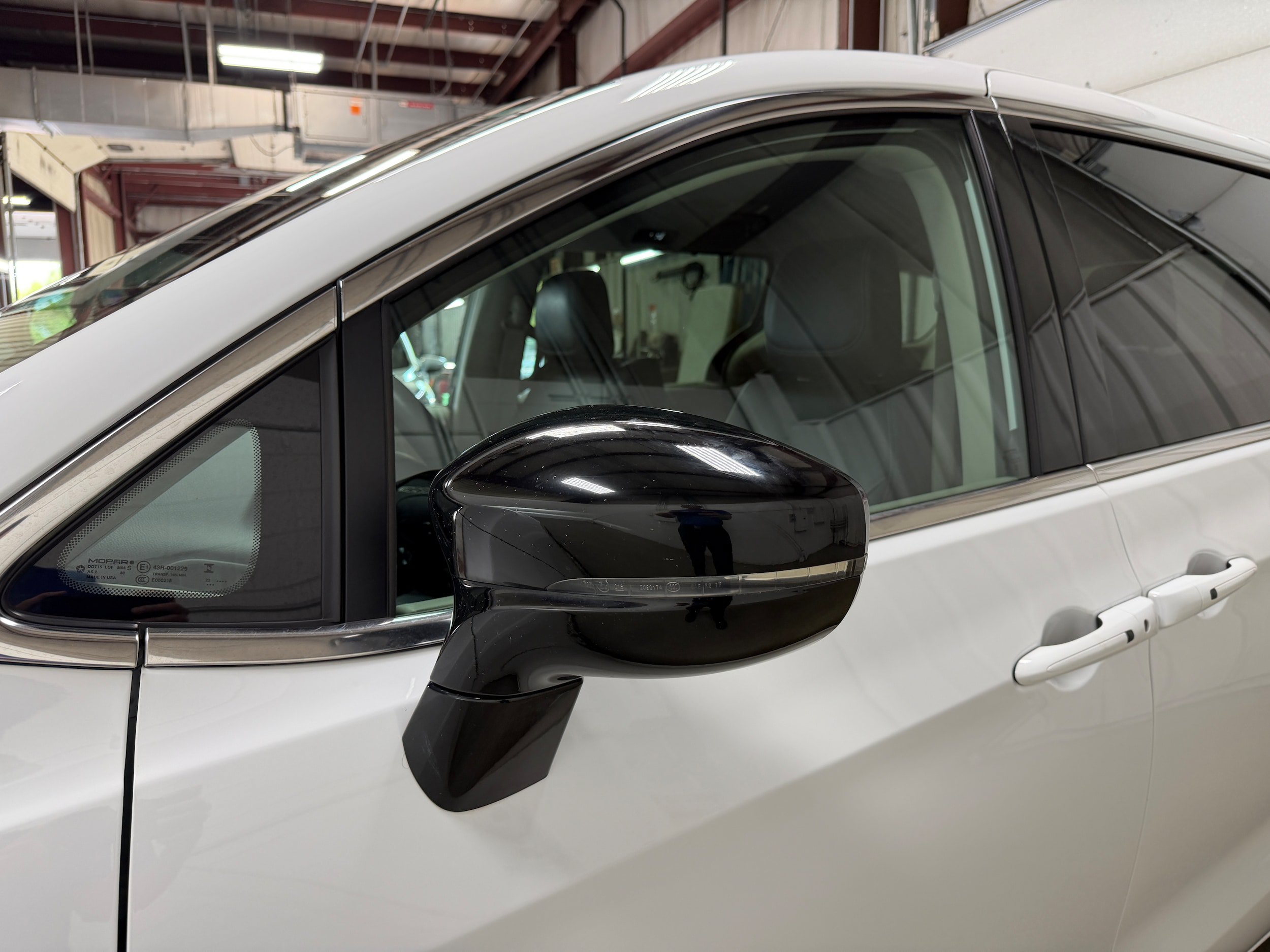 Used 2024 Chrysler Pacifica Touring-L FWD image 34