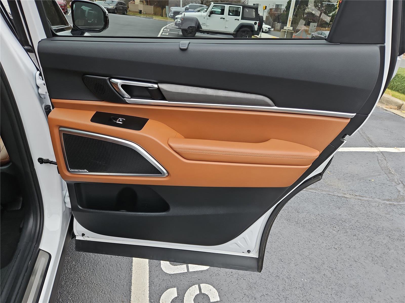 Used 2025 Kia Telluride SX X-Line image 31