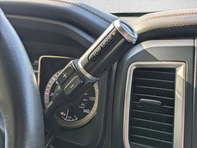 Used 2019 Nissan Titan SL w/ Midnight Edition image 13