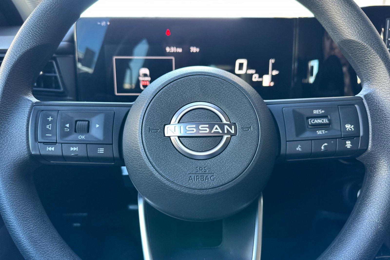 Used 2025 Nissan Kicks S image 29