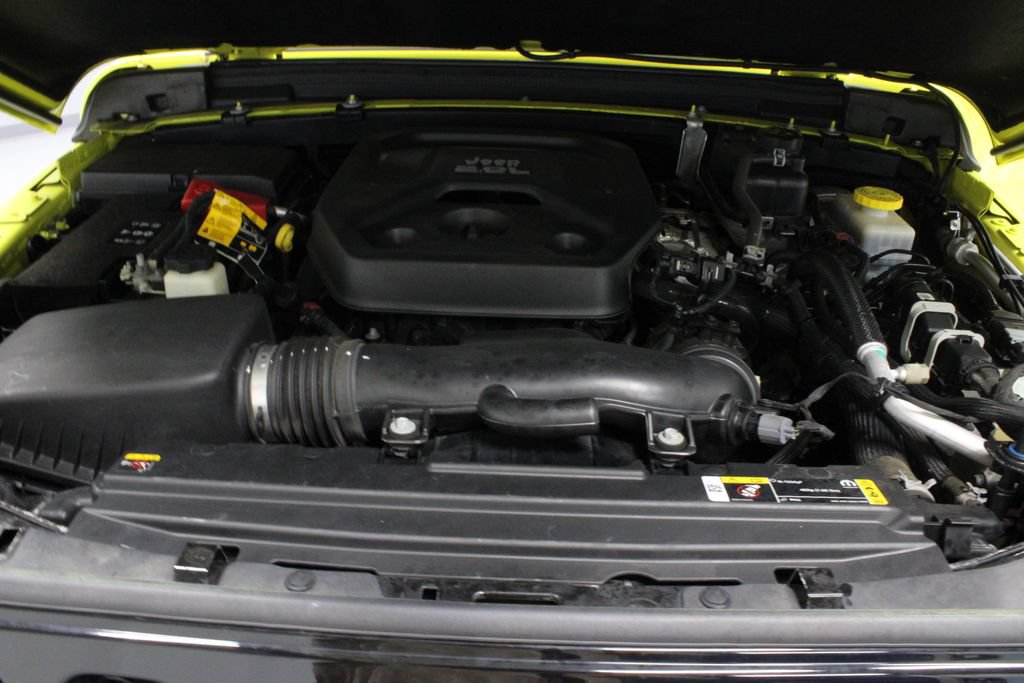 Used 2022 Jeep Wrangler Sport AWD/4WD image 13