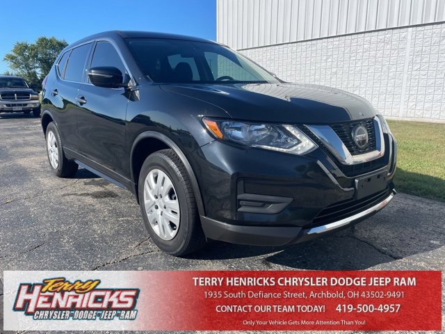 Used 2018 Nissan Rogue SV