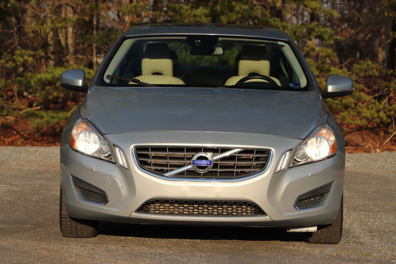 Used 2013 Volvo S60 T5 image 28
