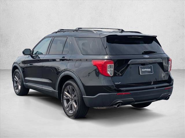 Used 2023 Ford Explorer XLT w/ Equipment Group 202A RWD image 8