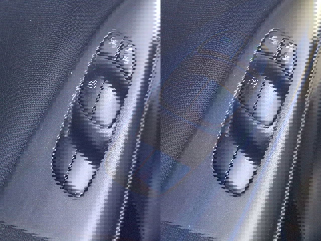 Used 2015 Nissan Sentra SV image 19