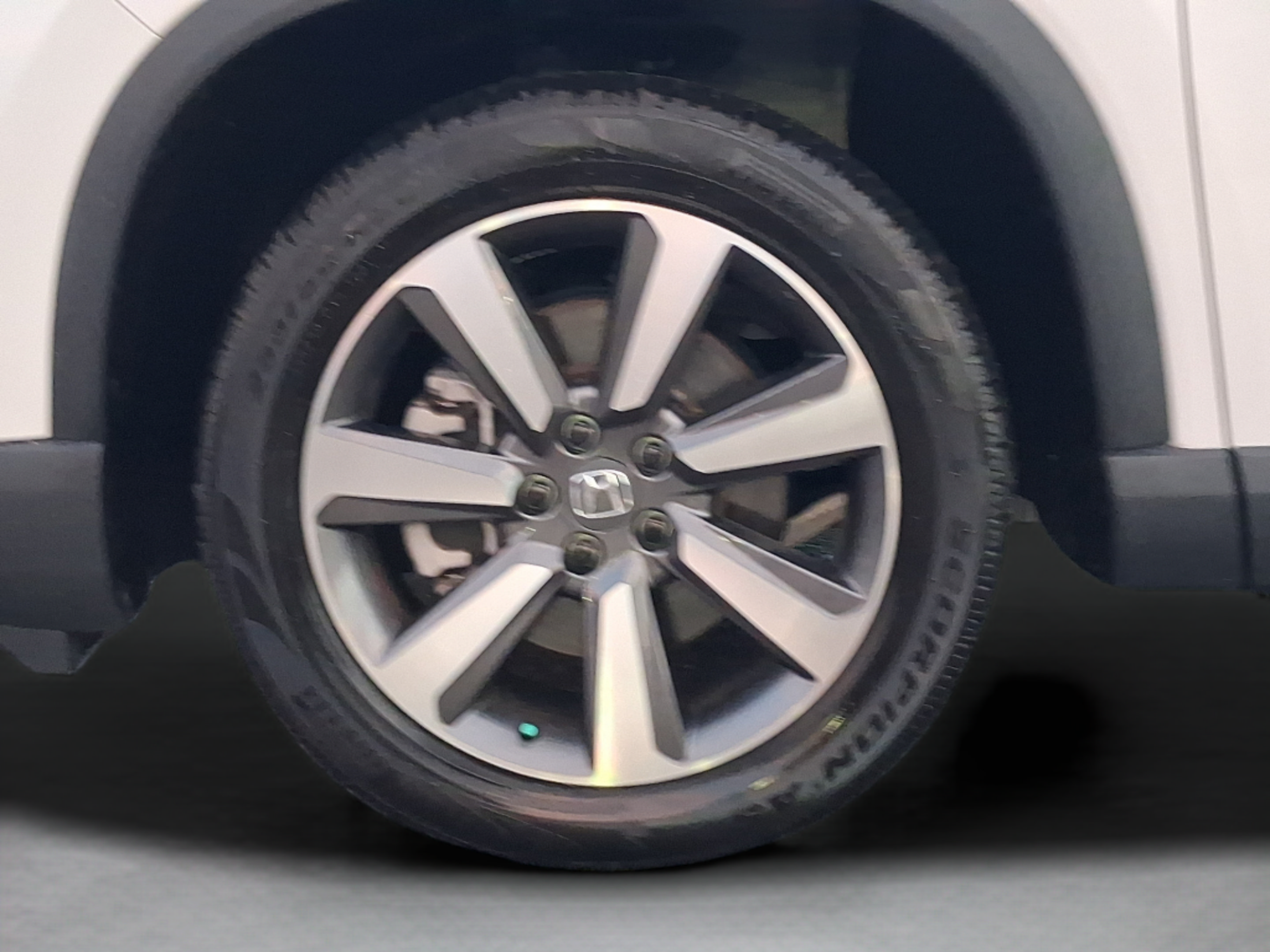 Used 2025 Honda Pilot Touring image 10