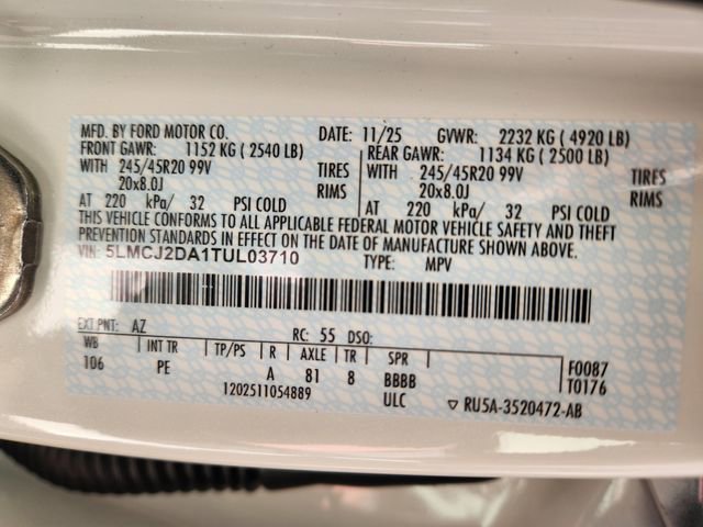 New 2026 Lincoln Corsair Reserve w/ Jet Appearance Package image 24