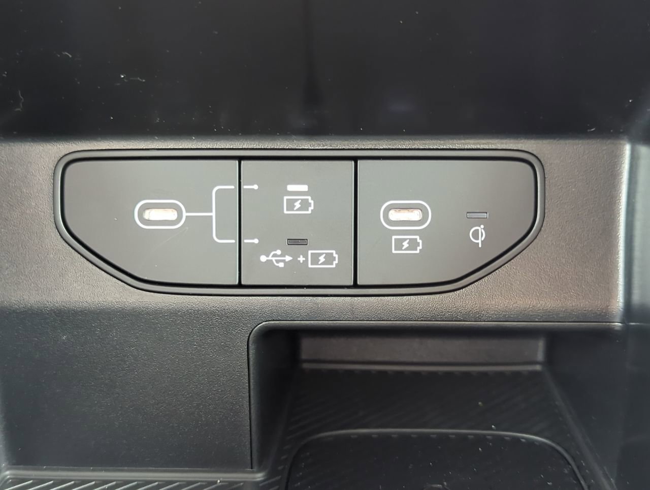 Used 2025 Kia Sorento SX FWD image 21