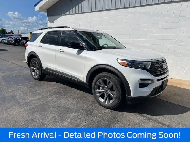Used 2023 Ford Explorer XLT w/ XLT Sport Appearance Package