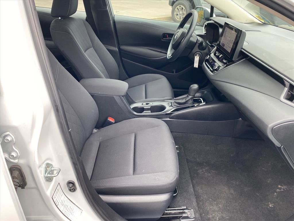 Used 2024 Toyota Corolla LE image 23