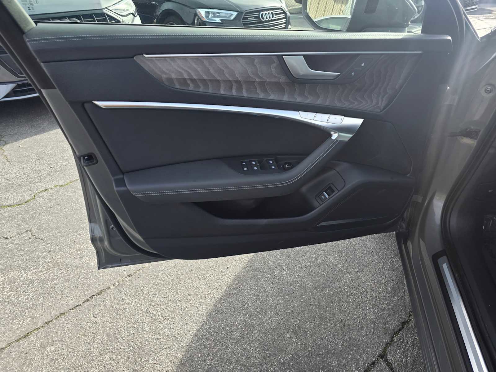 Used 2024 Audi A6 Premium Plus w/ Premium Plus Package image 23