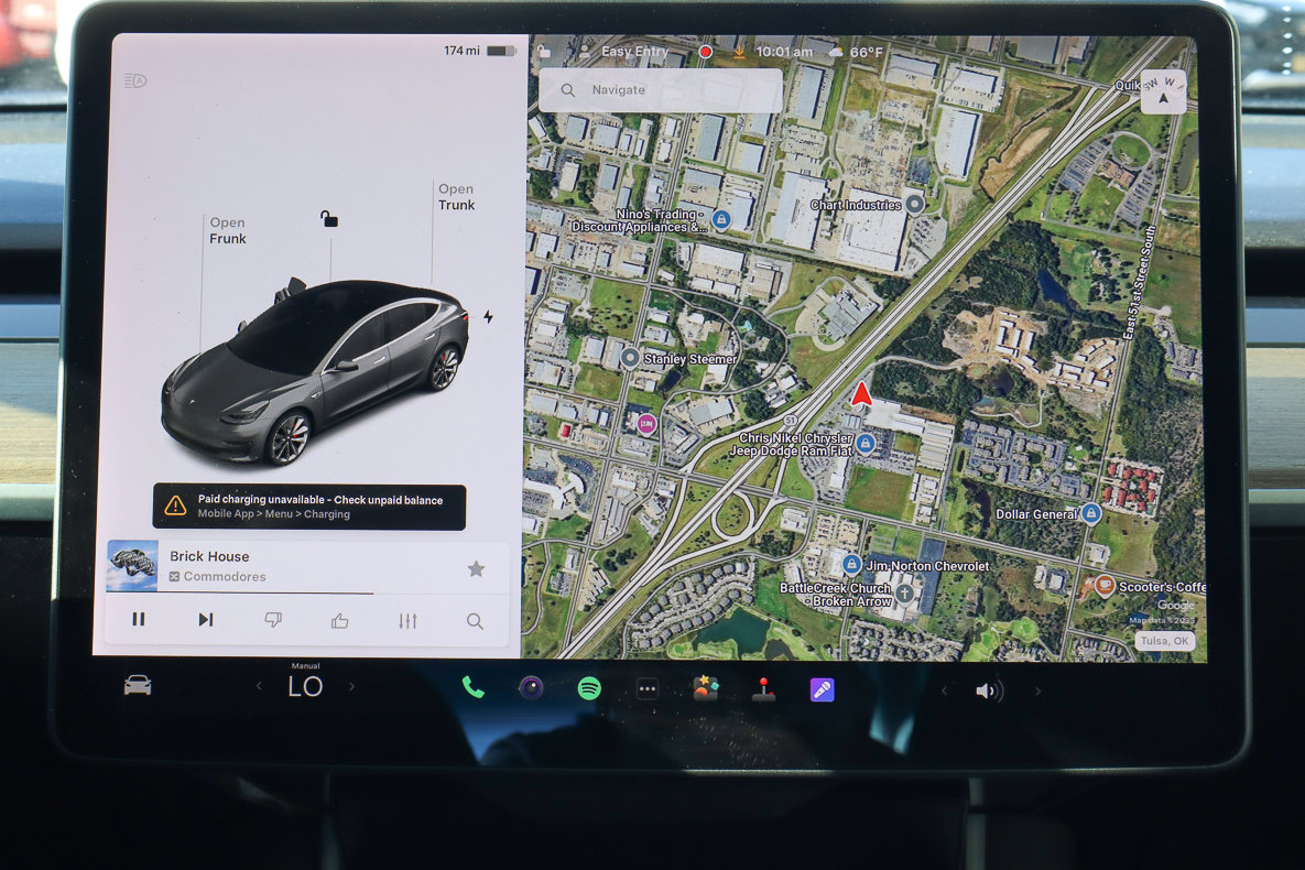 Used 2019 Tesla Model 3 Performance image 11