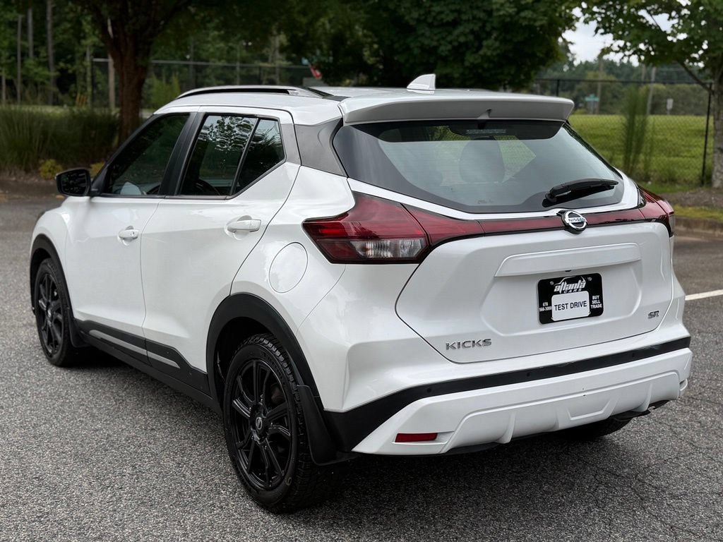 Used 2021 Nissan Kicks SR FWD image 3