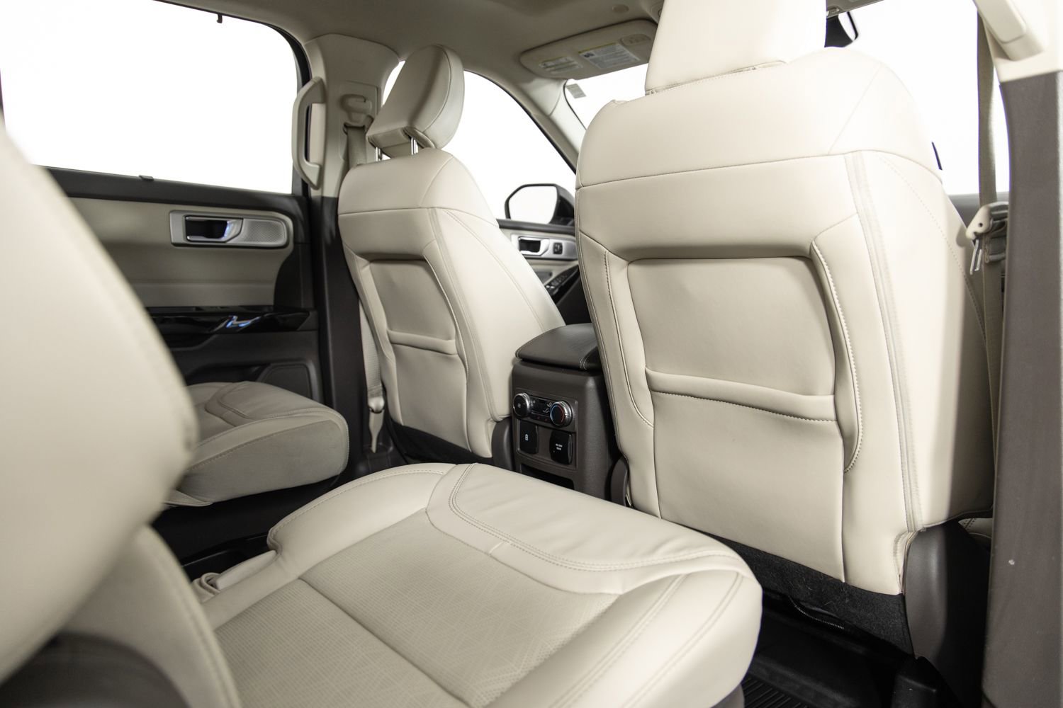 Used 2021 Ford Explorer Platinum w/ Equipment Group 601A image 23