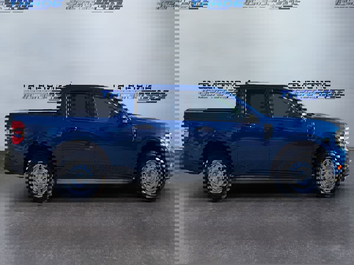 Used 2024 Ford Maverick XL image 4