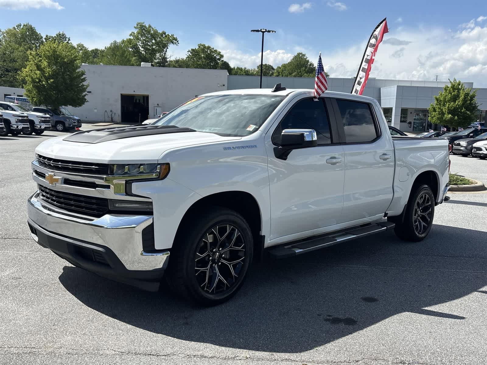 Used 2019 Chevrolet Silverado 1500 LT w/ All-Star Edition RWD image 2