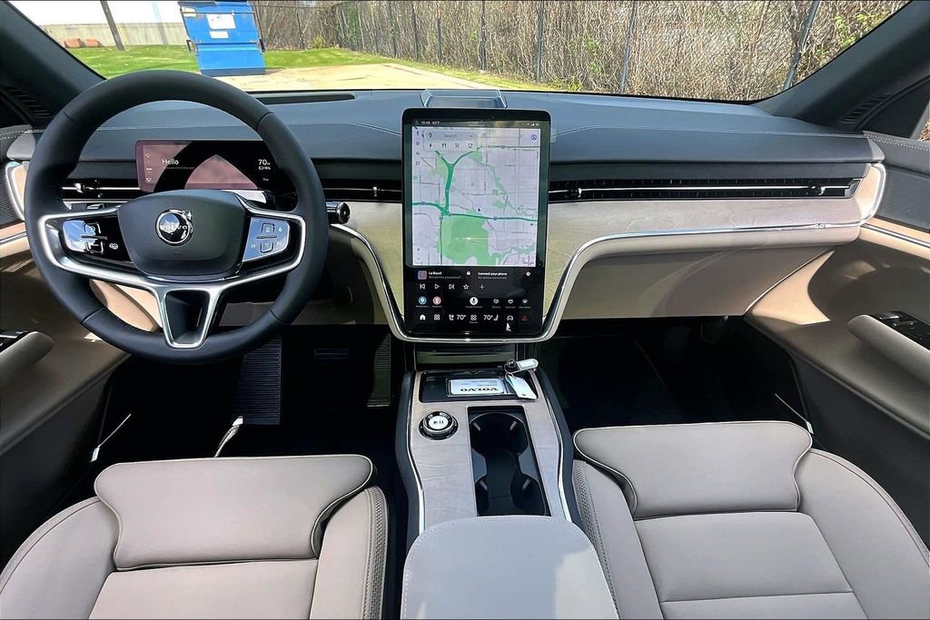 New 2026 Volvo EX90 Plus RWD image 9