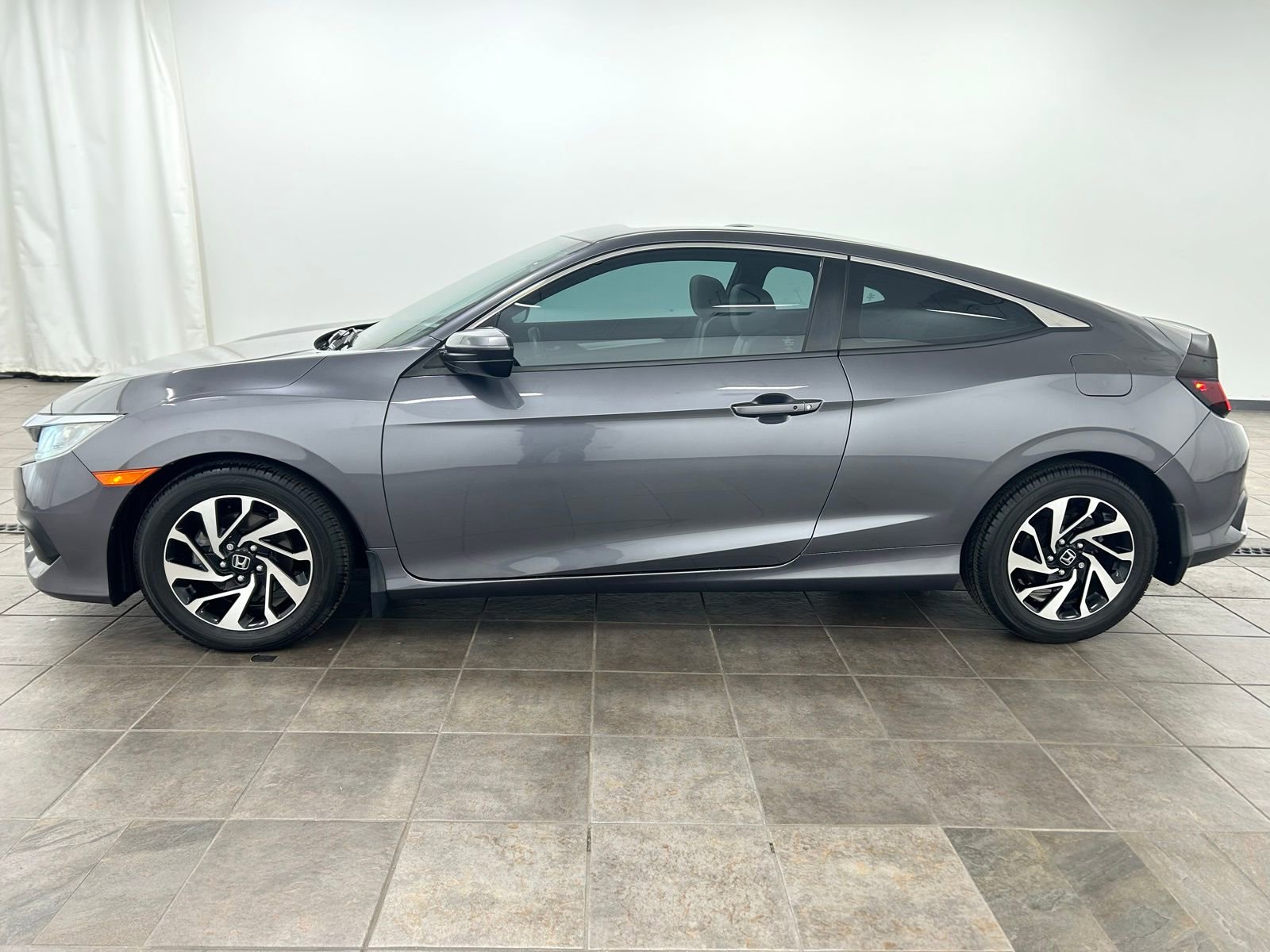 Used 2018 Honda Civic LX-P image 2