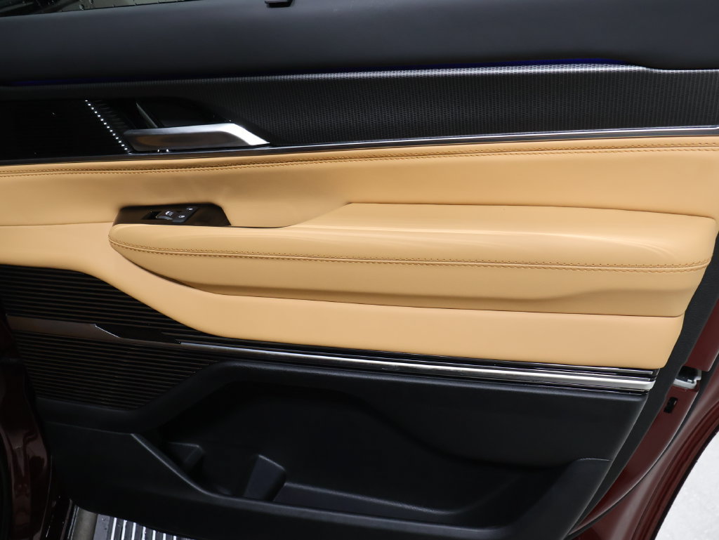 New 2026 Jeep Grand Wagoneer Summit AWD/4WD image 22