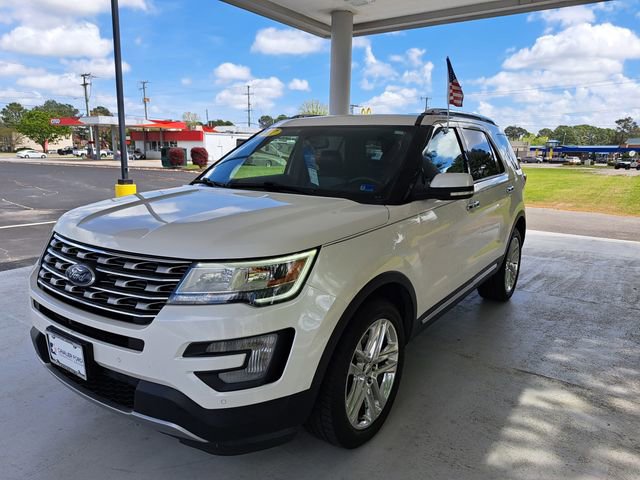 Certified 2017 Ford Explorer Limited image 3