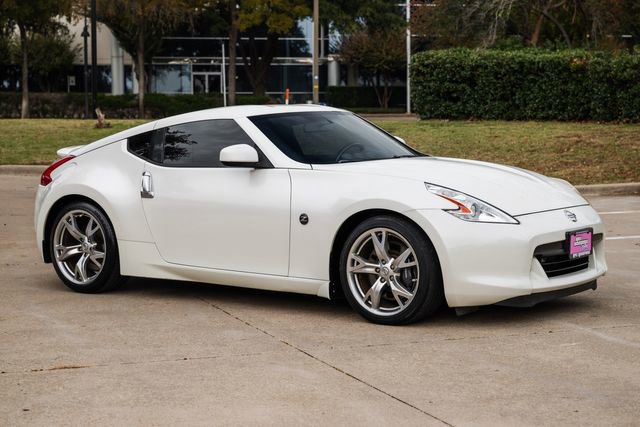 Used 2011 Nissan 370Z Touring w/ Sport Pkg image 38