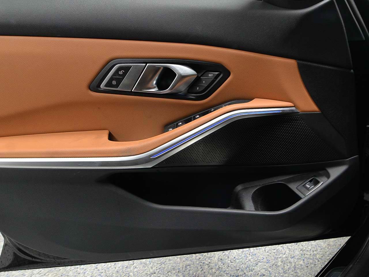 Used 2022 BMW 330i Sedan w/ Premium Package 2 RWD image 6