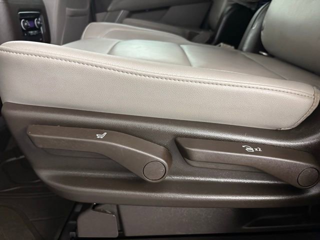 Used 2021 Chevrolet Tahoe LT w/ LT Signature Package image 16