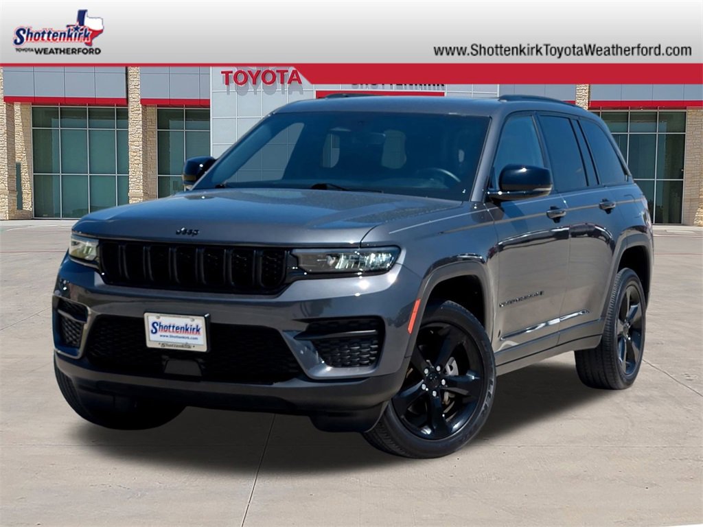 Used 2022 Jeep Grand Cherokee Altitude