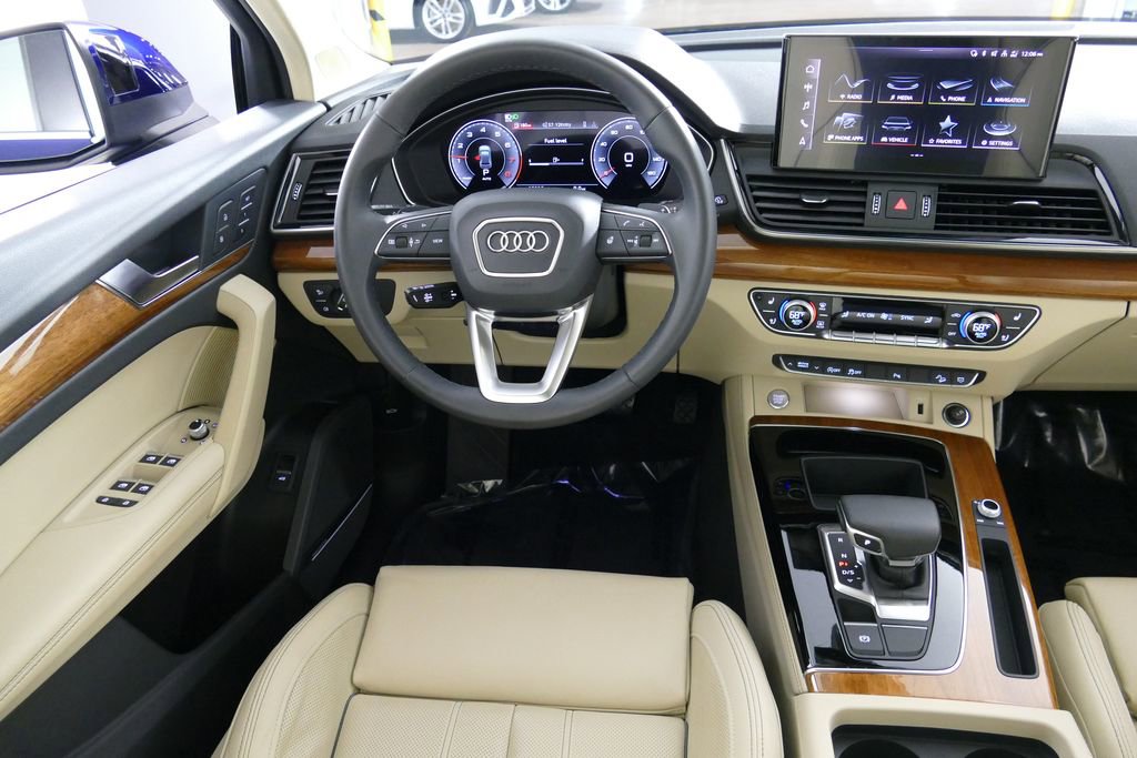 Certified 2023 Audi Q5 2.0T Premium Plus w/ Premium Plus Package AWD/4WD image 8
