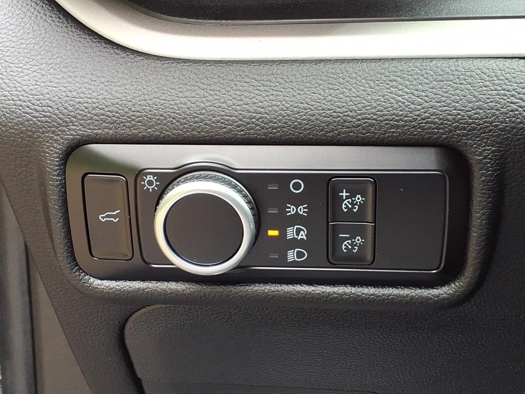 Certified 2023 Ford Explorer XLT AWD/4WD image 21