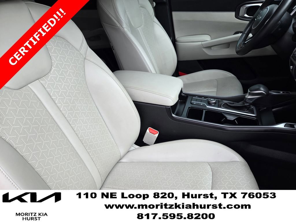 Certified 2023 Kia Sorento S FWD image 19