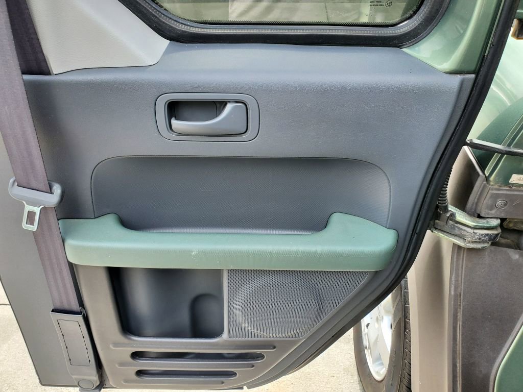 Used 2004 Honda Element EX image 26