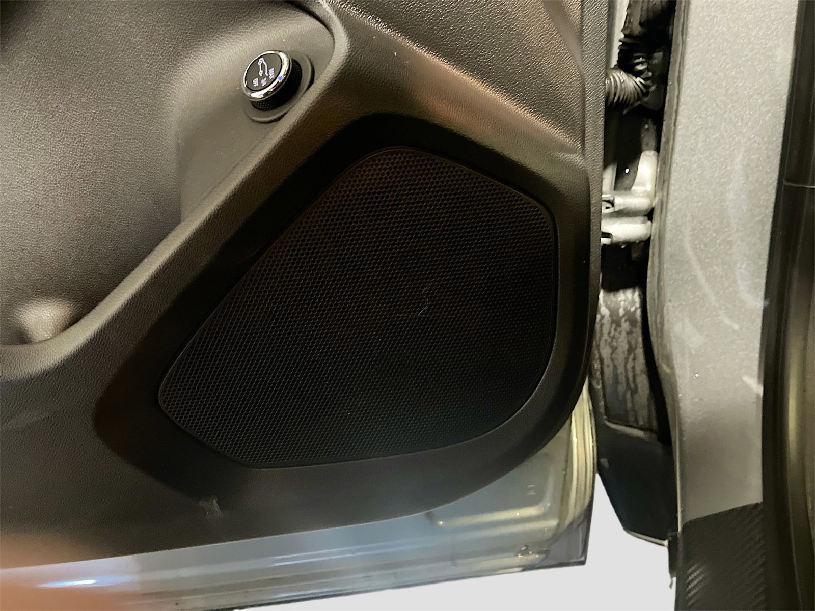 Used 2024 Chevrolet TrailBlazer LT w/ Convenience Package image 18