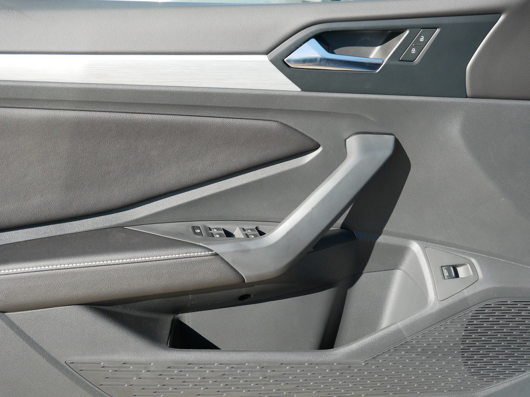 New 2025 Volkswagen Jetta S image 4