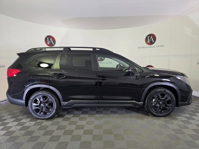 Used 2023 Subaru Ascent Onyx Edition image 4