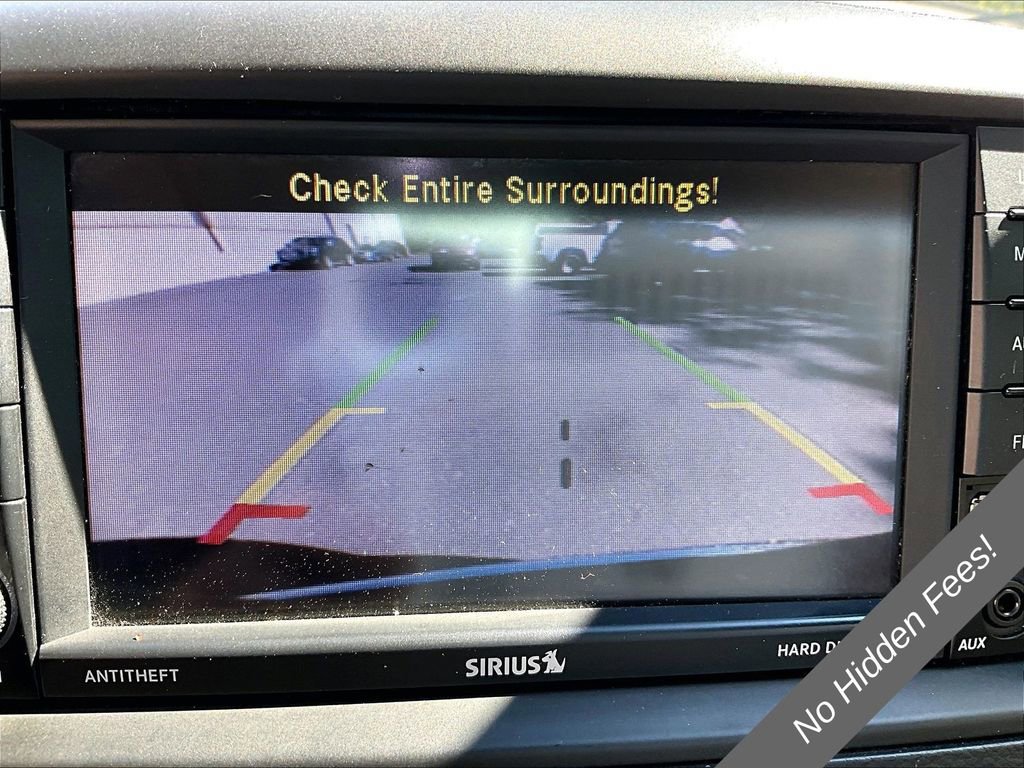 Used 2015 Chrysler Town & Country Touring FWD image 18