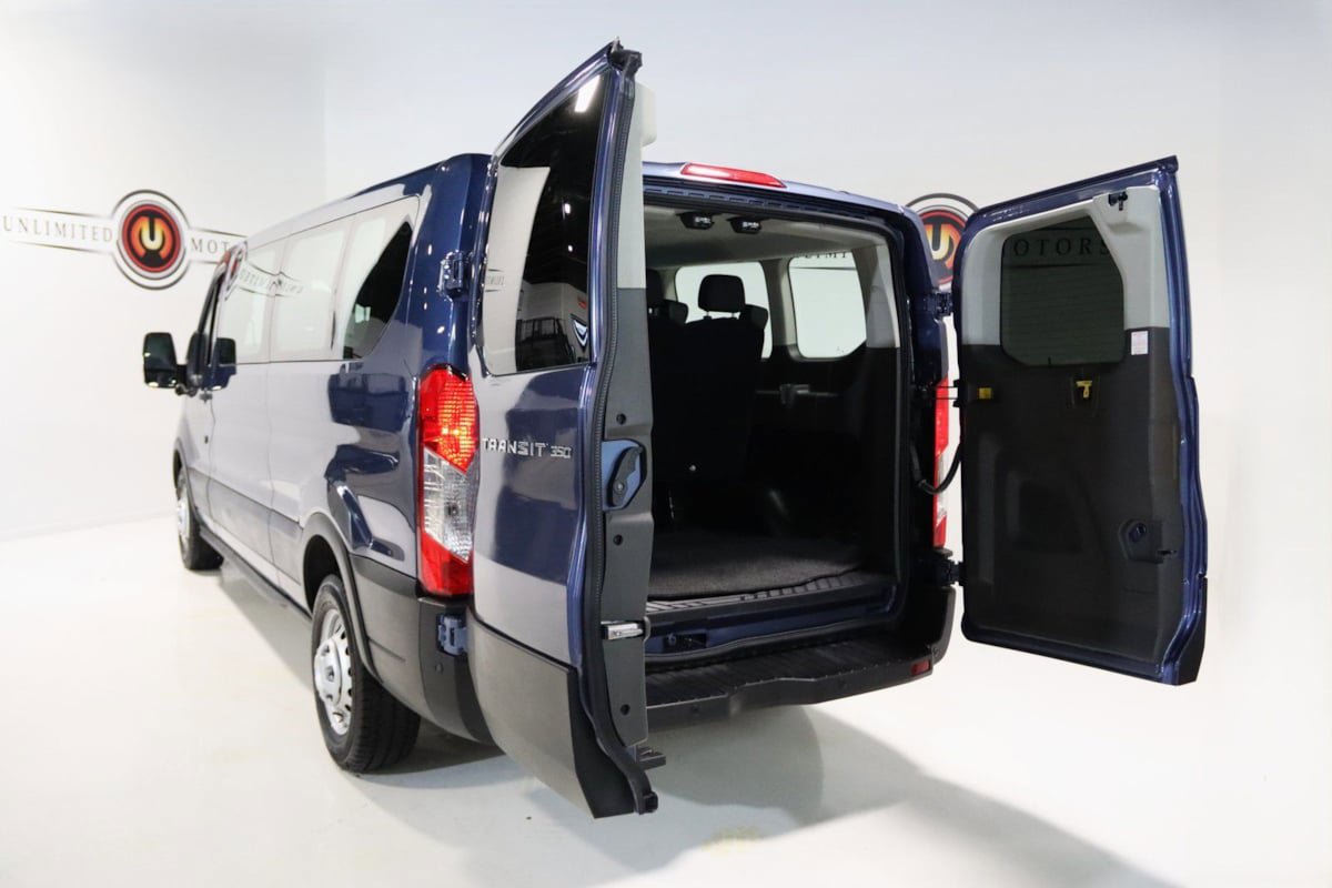 Used 2024 Ford Transit 350 XLT image 28