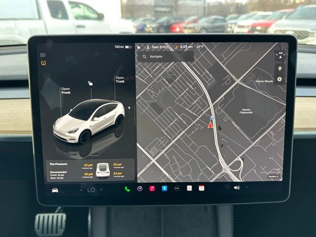 Used 2024 Tesla Model Y Performance image 15