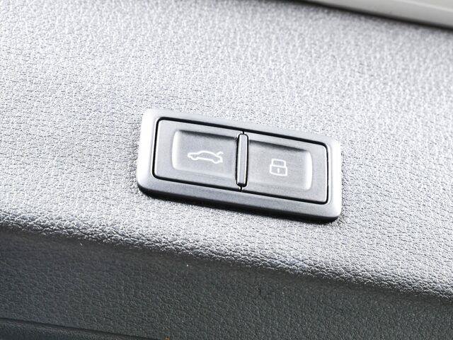 Used 2023 Audi e-tron Chronos w/ Chronos Package AWD/4WD image 32