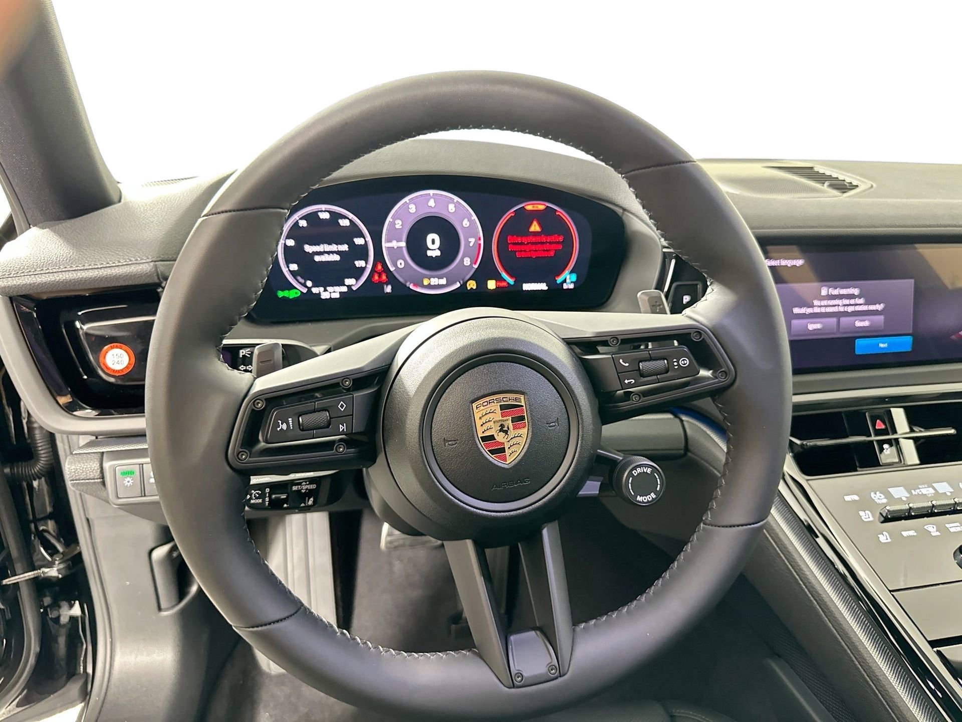 Certified 2025 Porsche Panamera 4 image 20