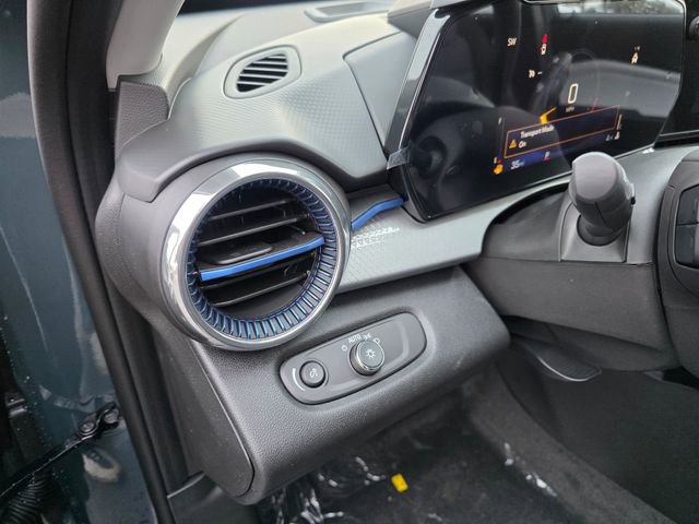 New 2026 Chevrolet Trax LT w/ LT Convenience Package image 8